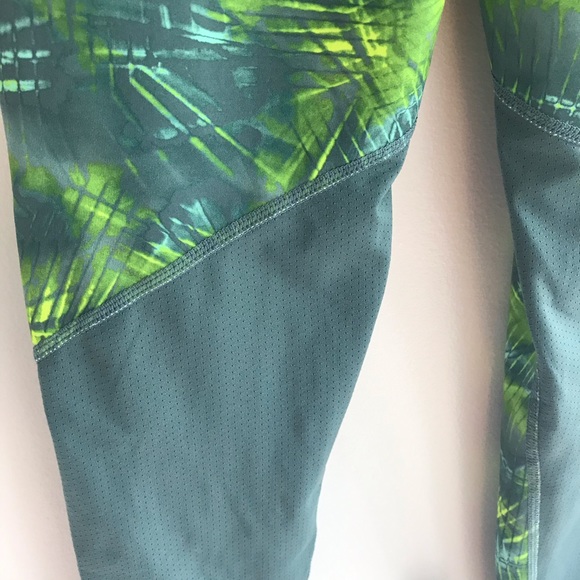 Nike Kid's lime green/gray dri-fit leggings - Picture 7 of 11